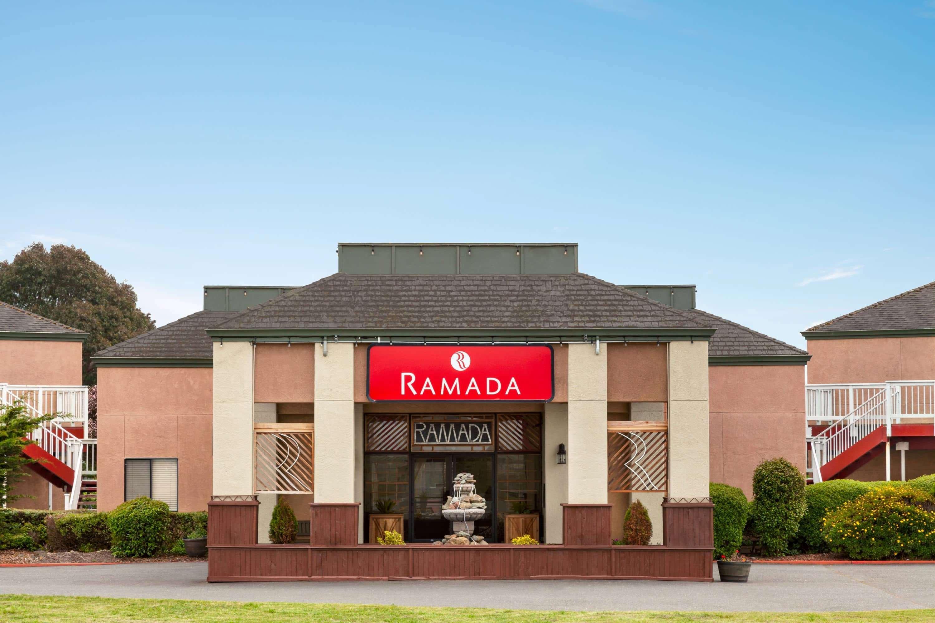 Hotel Ramada By Wyndham Arcata Extérieur photo