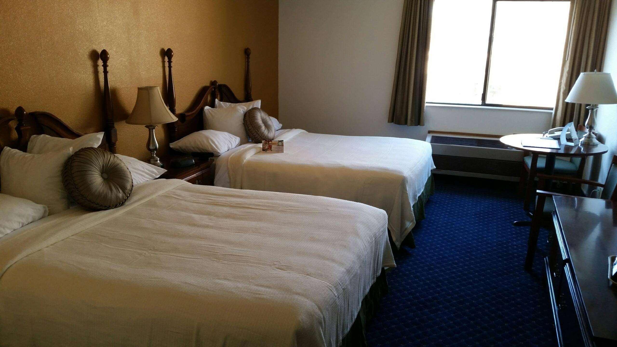 Hotel Ramada By Wyndham Arcata Extérieur photo